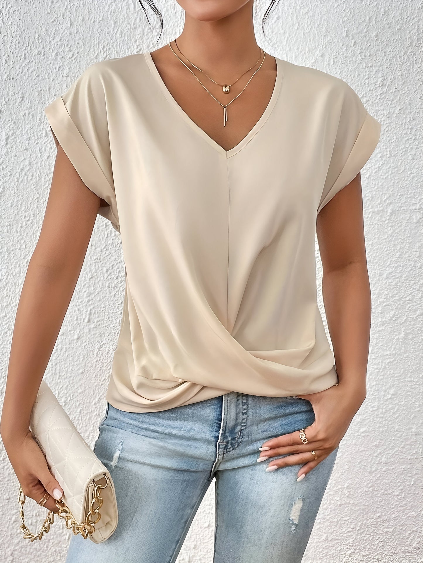 Stilværk™ | Casual T-shirt med sweetheart halsudskæring