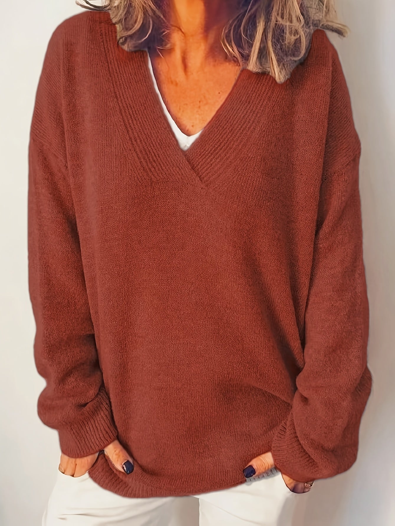 Stilværk™ | Blød og Tidløs V-Hals Sweater