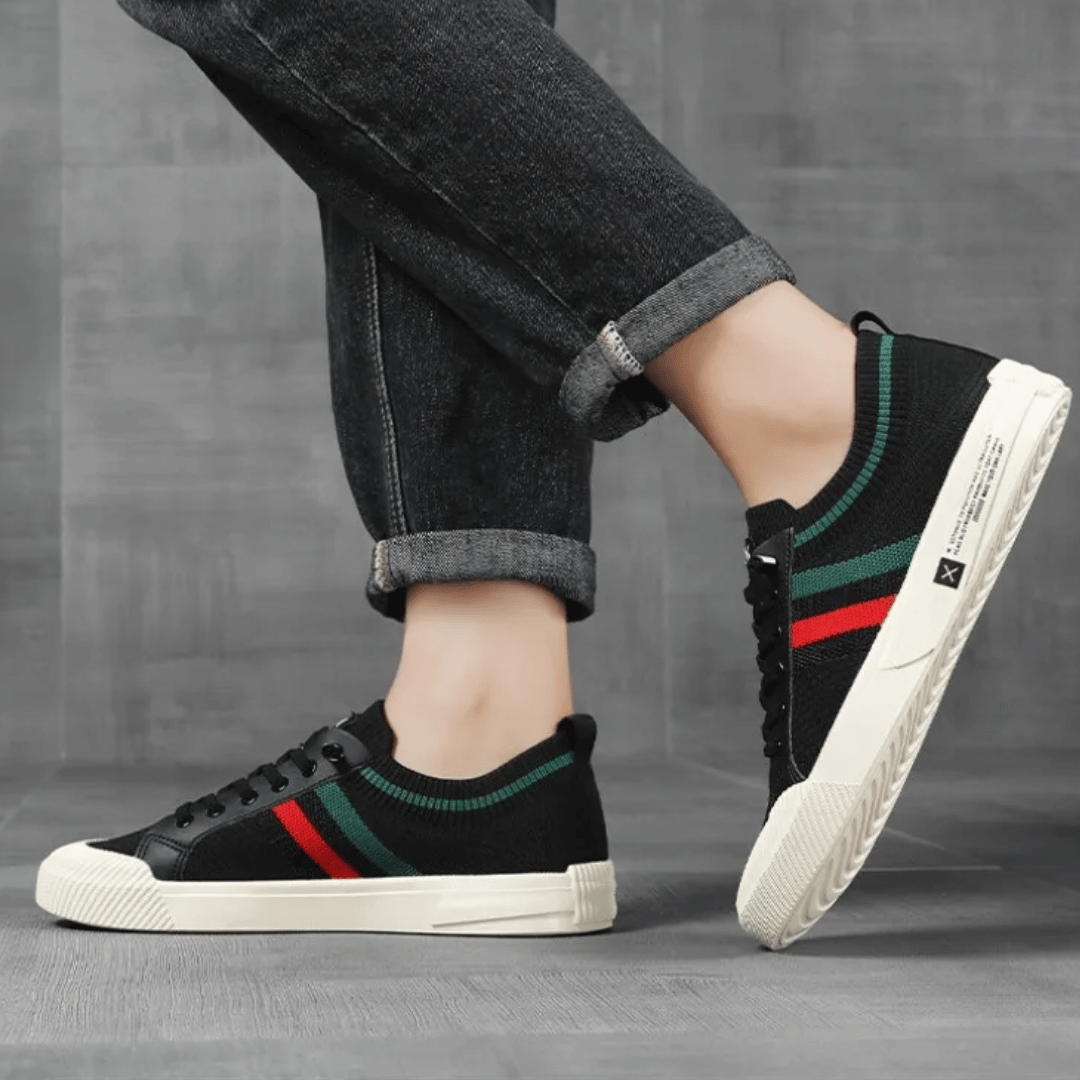 Stilværk™ | Stilfulde Stribede Sneakers