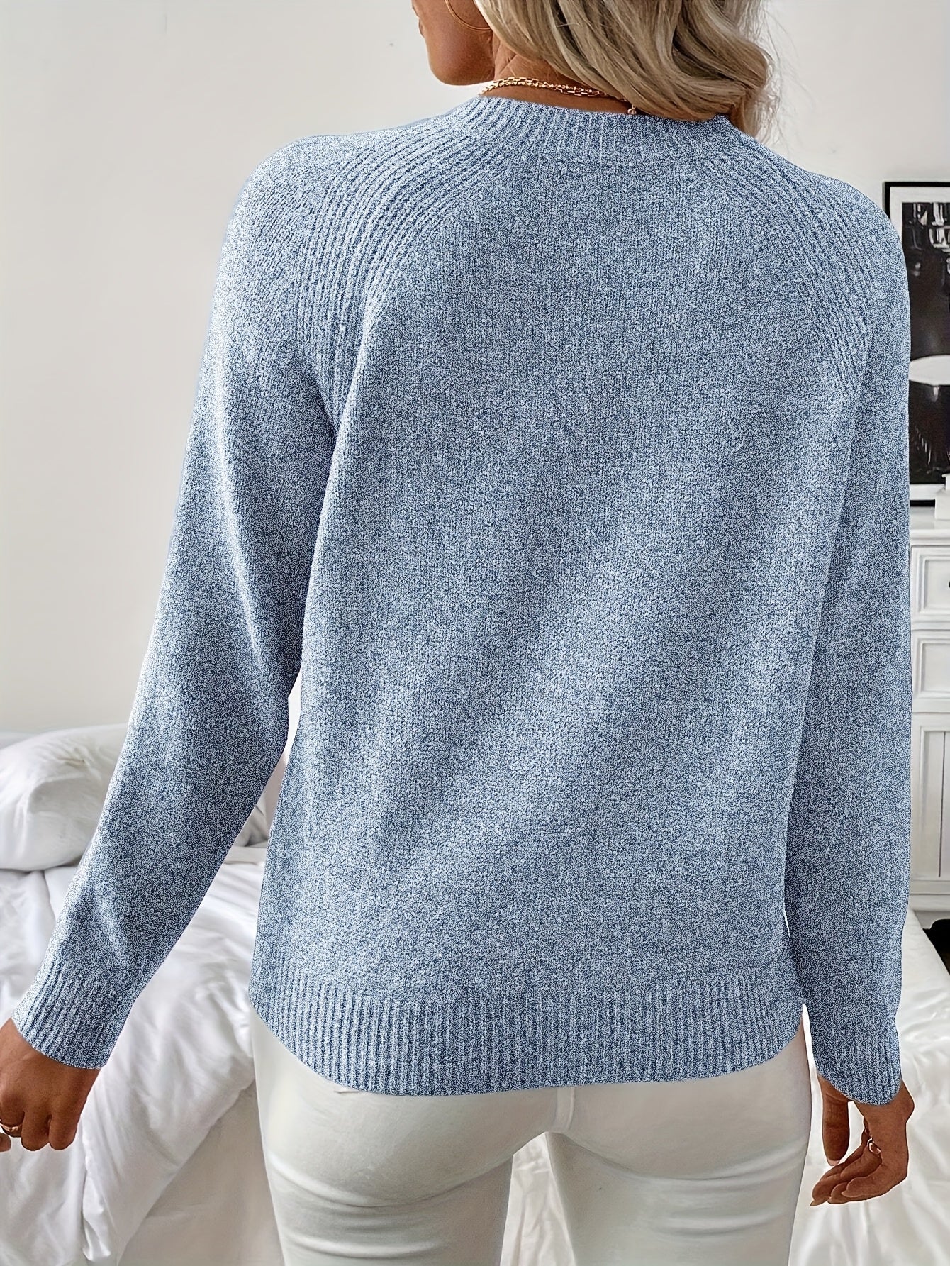 Stilværk™ | Elegant Strikket Trøje med Perledetaljer