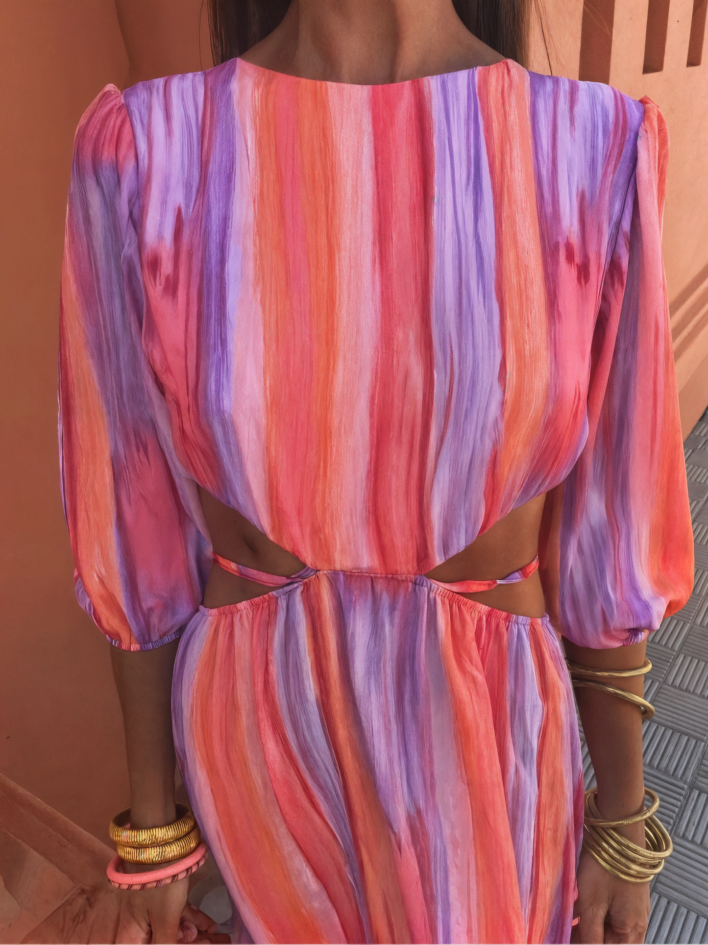 Stilværk™ | Tie-dye cut-out maxikjole