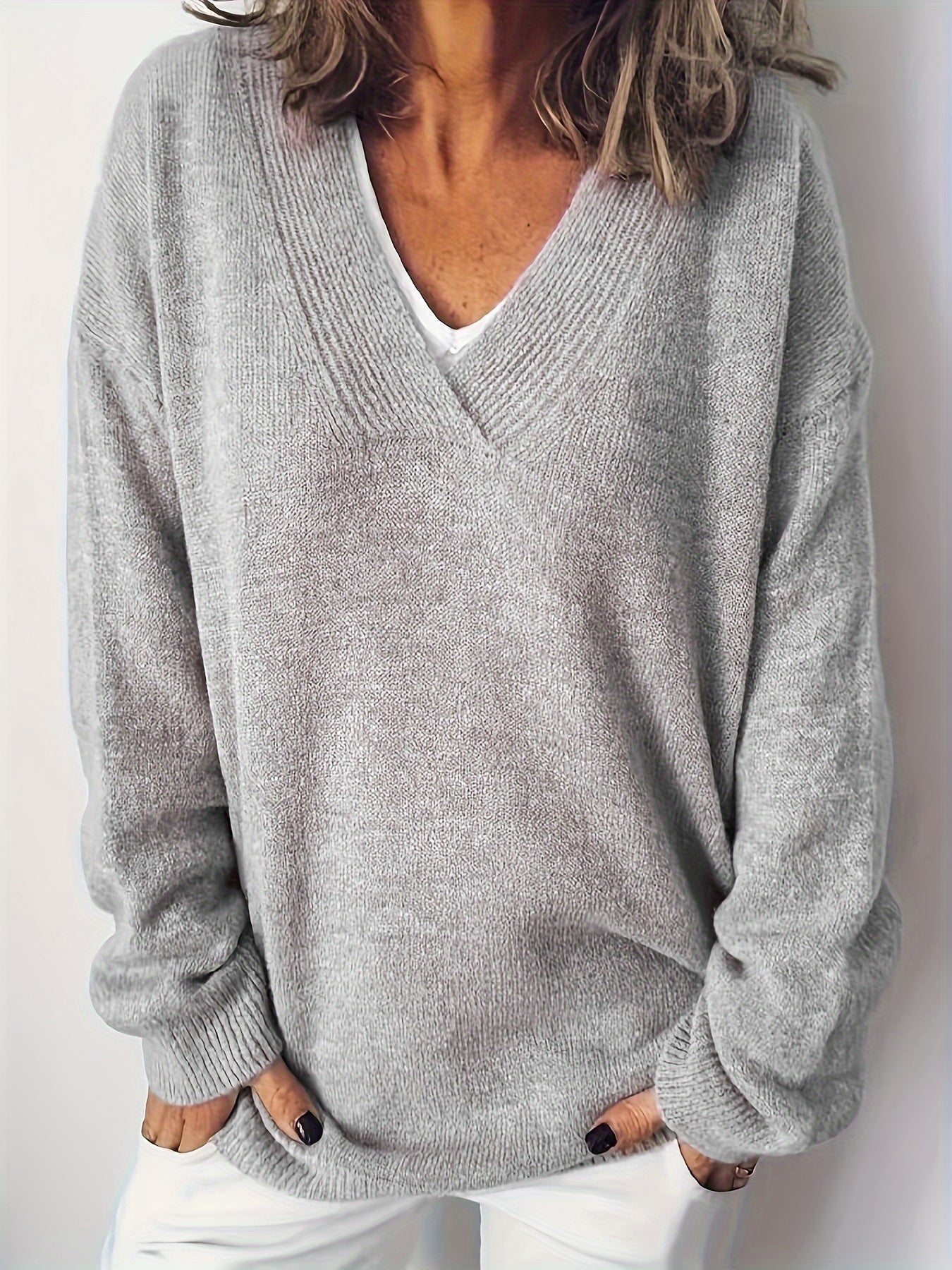 Stilværk™ | Blød og Tidløs V-Hals Sweater