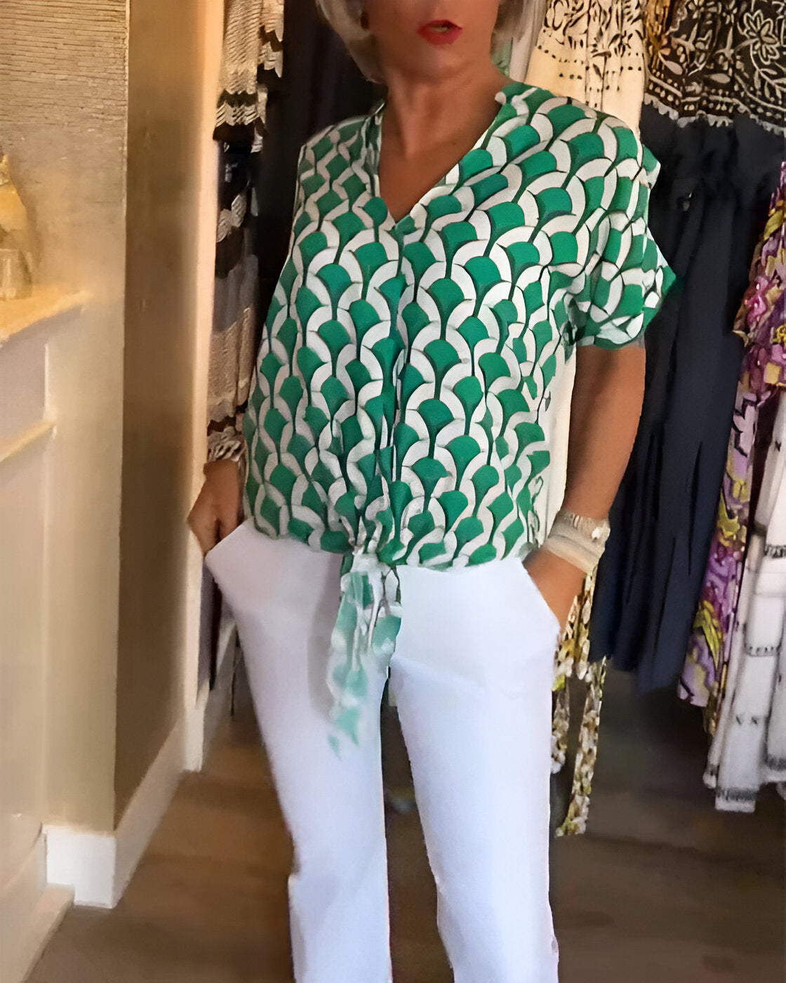 Stilværk™ | Casual Top Med Print Og V-Hals