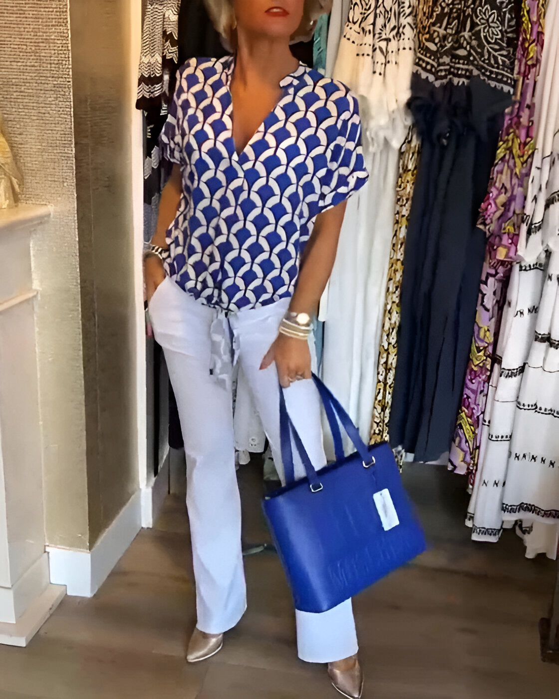 Stilværk™ | Casual Top Med Print Og V-Hals