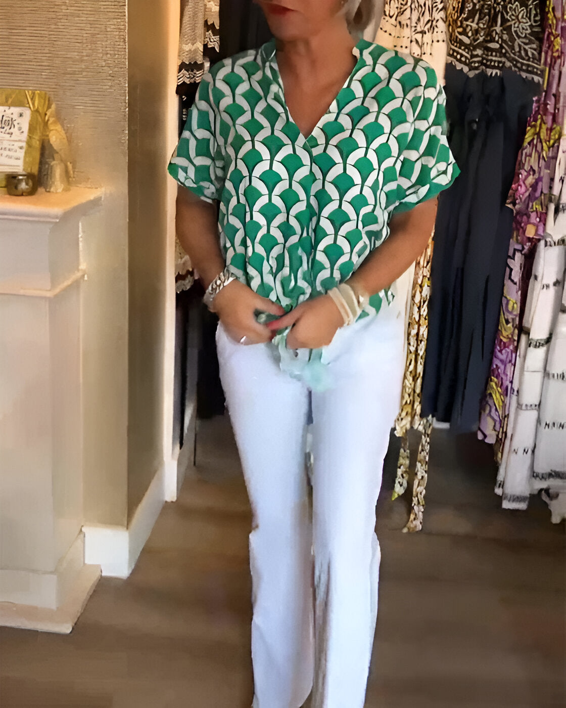 Stilværk™ | Casual Top Med Print Og V-Hals