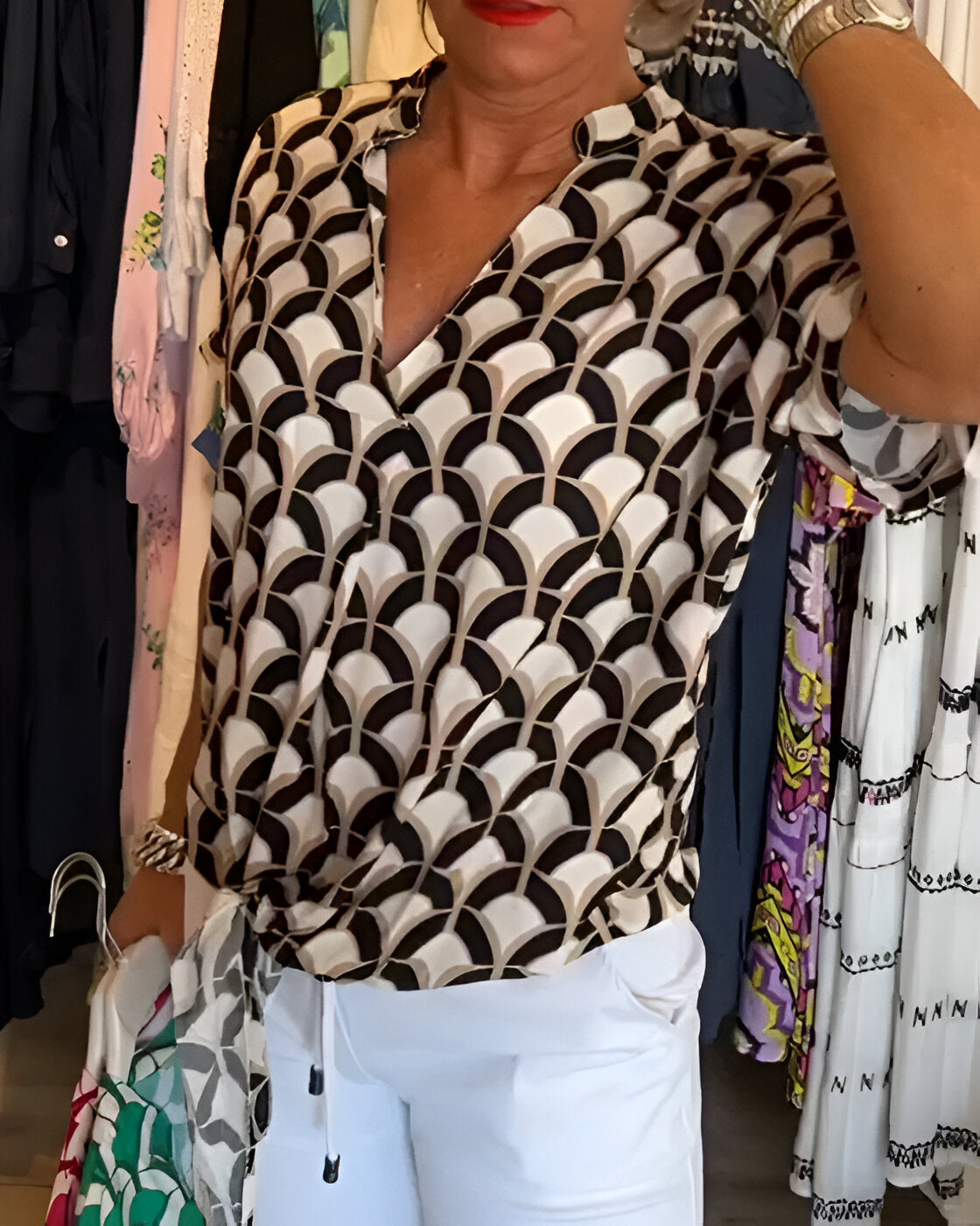 Stilværk™ | Casual Top Med Print Og V-Hals