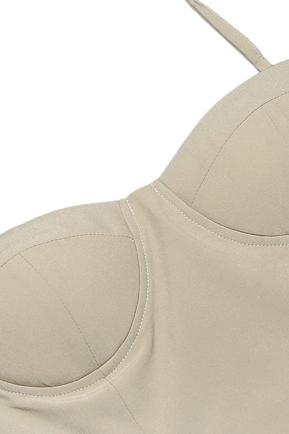 Stilværk™ | Sexy stropkjole i midi-længde