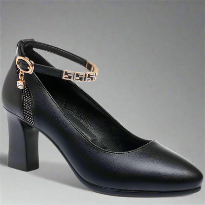 Stilværk™ | Pumps i premium laklæder til din kontorstil
